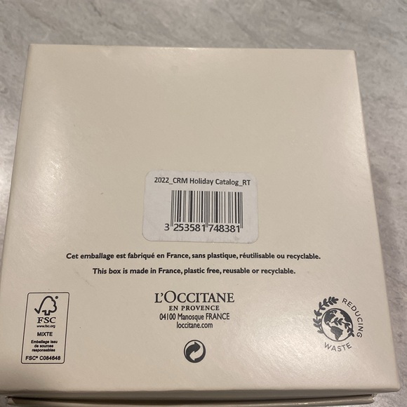 L'OCCITANE Artistic Gift Box with Green and Orange - Picture 3 of 3